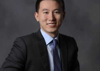 新加坡最帅总裁周受资  成为TikTok新任CEO