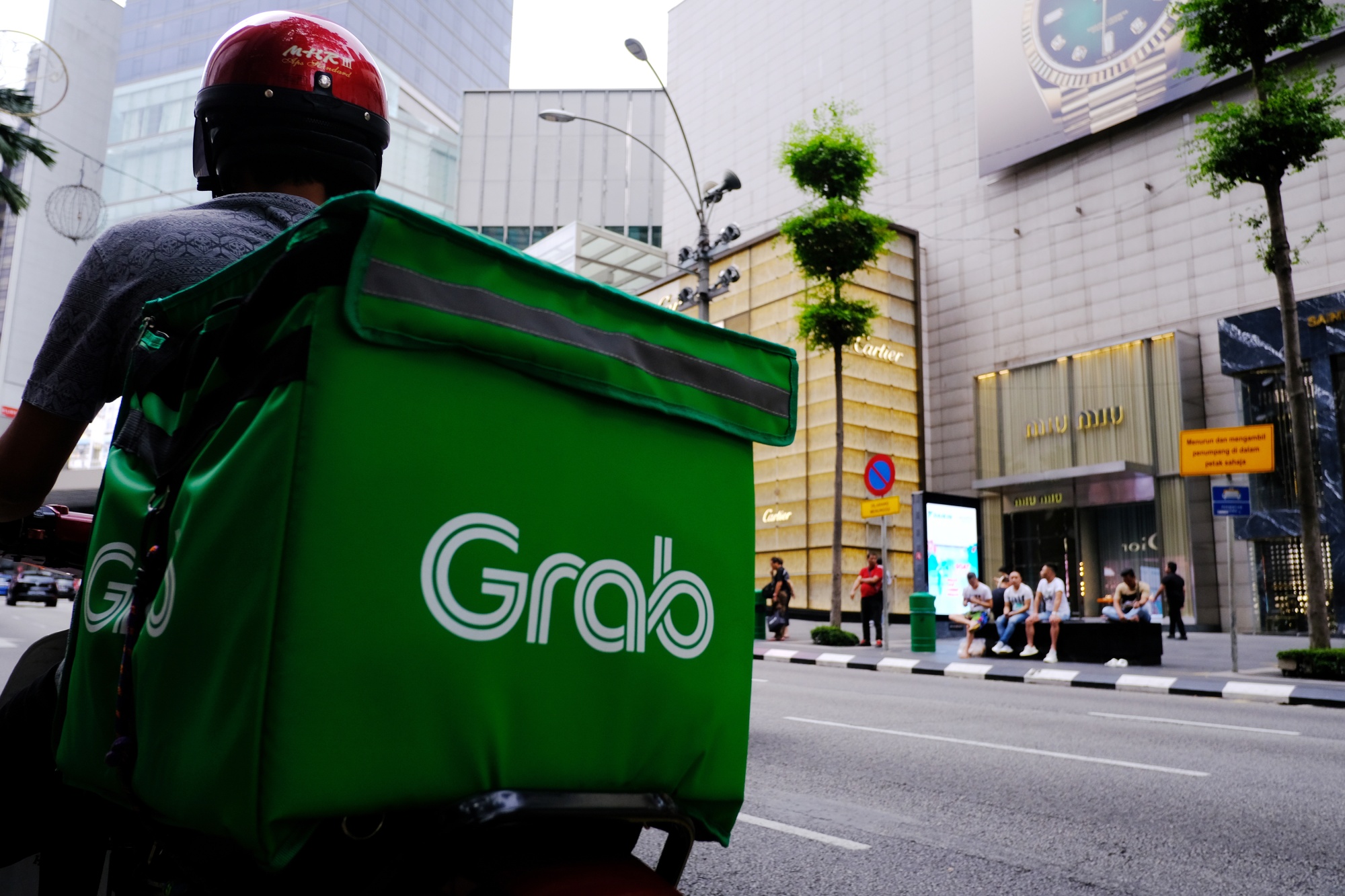 Grab股价惨跌60% 东盟霸主地位转让GoTo – 商海数码商业媒体 ShangHai Business Media