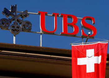 瑞银分析师：汽车行业前景黯淡 欧美车企明年利润大幅下降