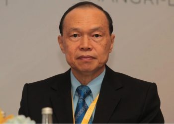 顶级手套首季亏1.7亿