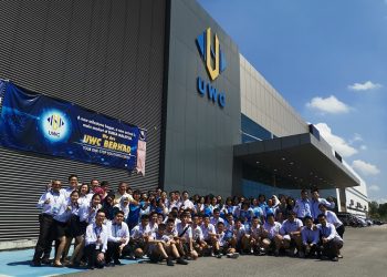 UWC公司首季赚2925万
