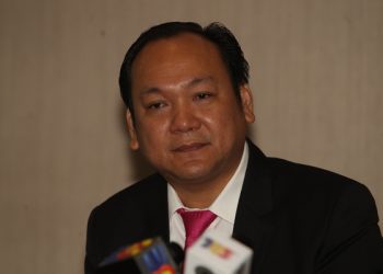 黄志雄卸下银丰首席执行员 由梁家桢接任