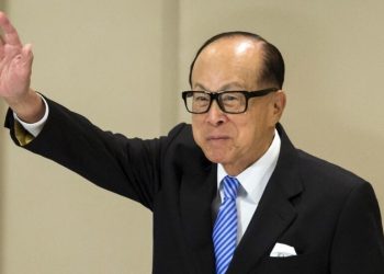 李嘉诚大方折价新房产发展项目！房价回到7年前？